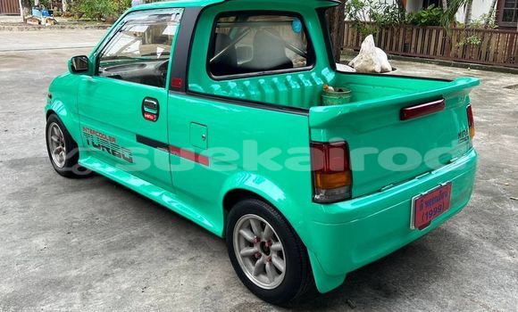 Buy Used Daihatsu Mira Green Car in Bangkok in Bangkok Buy Used Daihatsu Mira Green Car in Bangkok in Bangkok