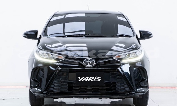 ซื้อ รถมือสอง Toyota Yaris สีดำ รถยนต์ ใน %{เมือง} ใน กรุงเทพมหานคร