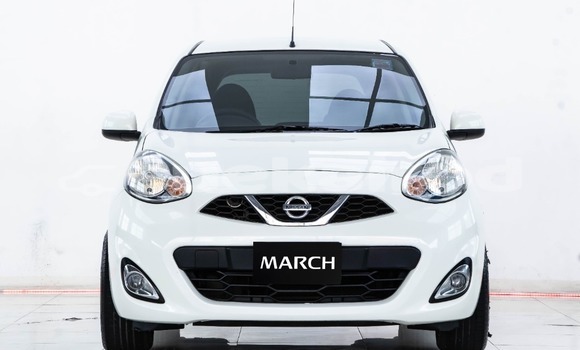 ซื้อ รถมือสอง Nissan March ขาว รถยนต์ ใน %{เมือง} ใน กรุงเทพมหานคร