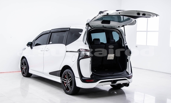 Buy Used Toyota Sienta White Car in Bangkok in Bangkok Buy Used Toyota Sienta White Car in Bangkok in Bangkok