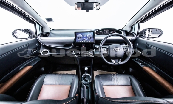 Buy Used Toyota Sienta White Car in Bangkok in Bangkok Buy Used Toyota Sienta White Car in Bangkok in Bangkok