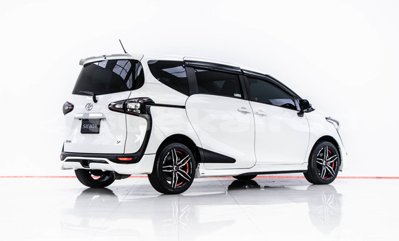 Buy Used Toyota Sienta White Car in Bangkok in Bangkok Buy Used Toyota Sienta White Car in Bangkok in Bangkok