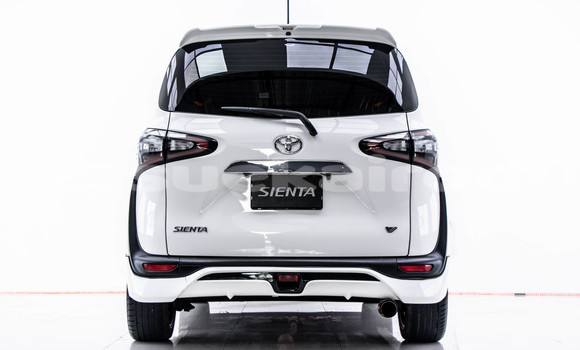Buy Used Toyota Sienta White Car in Bangkok in Bangkok Buy Used Toyota Sienta White Car in Bangkok in Bangkok