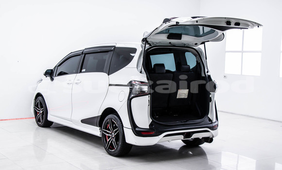 Buy Used Toyota Sienta White Car in Bangkok in Bangkok Buy Used Toyota Sienta White Car in Bangkok in Bangkok