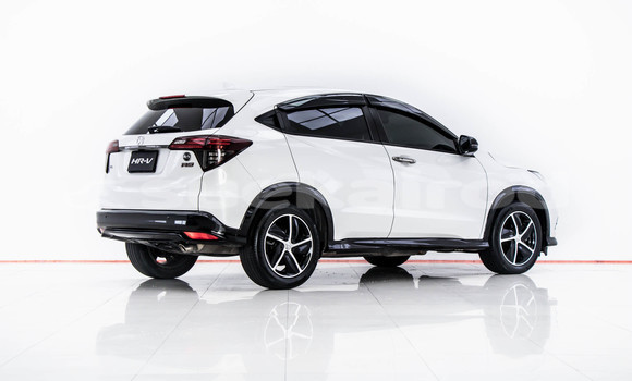 ซื้อ รถมือสอง Honda HR-V ขาว รถยนต์ ใน %{เมือง} ใน กรุงเทพมหานคร ซื้อ รถมือสอง Honda HR-V ขาว รถยนต์ ใน %{เมือง} ใน กรุงเทพมหานคร