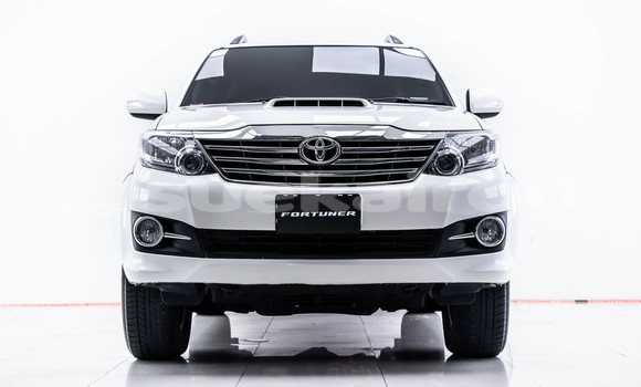 ซื้อ รถมือสอง Toyota Fortuner ขาว รถยนต์ ใน %{เมือง} ใน กรุงเทพมหานคร ซื้อ รถมือสอง Toyota Fortuner ขาว รถยนต์ ใน %{เมือง} ใน กรุงเทพมหานคร
