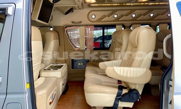 Buy Used Toyota Commuter Other Car in Bangkok in Bangkok Buy Used Toyota Commuter Other Car in Bangkok in Bangkok