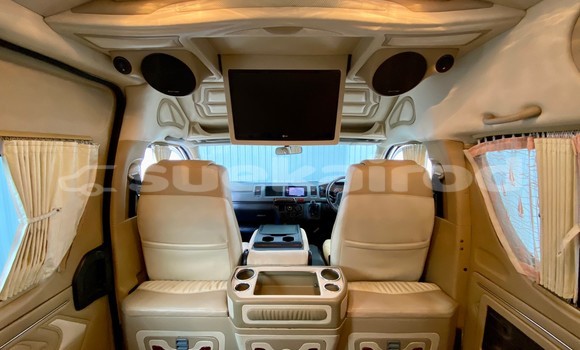 Buy Used Toyota Commuter Other Car in Bangkok in Bangkok Buy Used Toyota Commuter Other Car in Bangkok in Bangkok