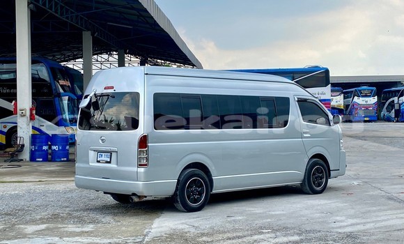 Buy Used Toyota Commuter Other Car in Bangkok in Bangkok Buy Used Toyota Commuter Other Car in Bangkok in Bangkok