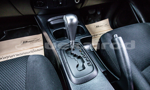 Buy Used Toyota Hiluxe VIGO Other Car in Bangkok in Bangkok Buy Used Toyota Hiluxe VIGO Other Car in Bangkok in Bangkok