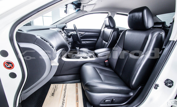 Buy Used Nissan Teana White Car in Bangkok in Bangkok Buy Used Nissan Teana White Car in Bangkok in Bangkok