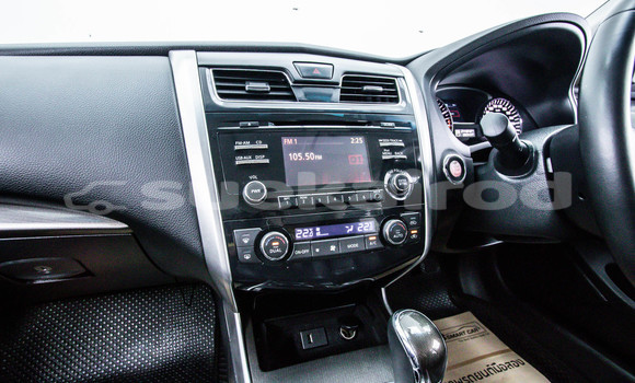 Buy Used Nissan Teana White Car in Bangkok in Bangkok Buy Used Nissan Teana White Car in Bangkok in Bangkok