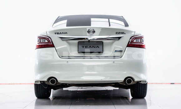 Buy Used Nissan Teana White Car in Bangkok in Bangkok Buy Used Nissan Teana White Car in Bangkok in Bangkok