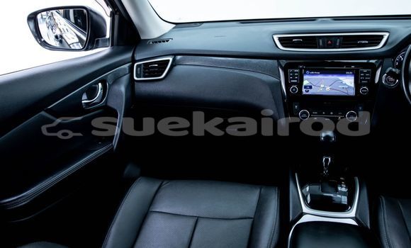 Buy Used Nissan X-Trail Green Car in Bangkok in Bangkok Buy Used Nissan X-Trail Green Car in Bangkok in Bangkok