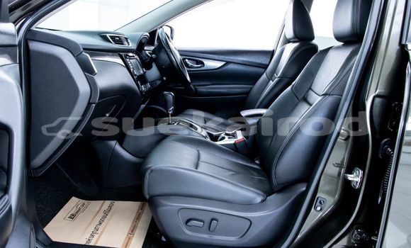 Buy Used Nissan X-Trail Green Car in Bangkok in Bangkok Buy Used Nissan X-Trail Green Car in Bangkok in Bangkok