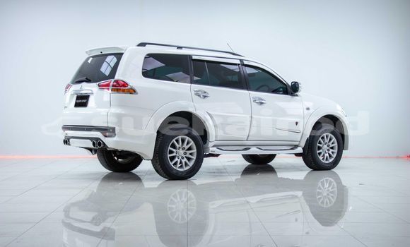 ซื้อ รถมือสอง Mitsubishi Pajero ขาว รถยนต์ ใน %{เมือง} ใน กรุงเทพมหานคร ซื้อ รถมือสอง Mitsubishi Pajero ขาว รถยนต์ ใน %{เมือง} ใน กรุงเทพมหานคร