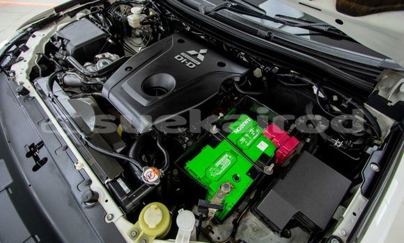 ซื้อ รถมือสอง Mitsubishi Pajero ขาว รถยนต์ ใน %{เมือง} ใน กรุงเทพมหานคร ซื้อ รถมือสอง Mitsubishi Pajero ขาว รถยนต์ ใน %{เมือง} ใน กรุงเทพมหานคร