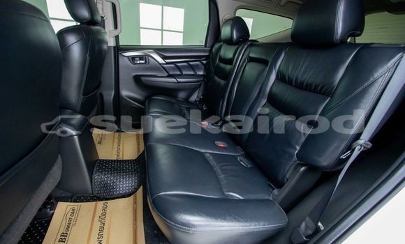 ซื้อ รถมือสอง Mitsubishi Pajero ขาว รถยนต์ ใน %{เมือง} ใน กรุงเทพมหานคร ซื้อ รถมือสอง Mitsubishi Pajero ขาว รถยนต์ ใน %{เมือง} ใน กรุงเทพมหานคร