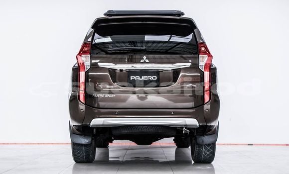 ซื้อ รถมือสอง Mitsubishi Pajero สีน้ำตาล รถยนต์ ใน %{เมือง} ใน กรุงเทพมหานคร ซื้อ รถมือสอง Mitsubishi Pajero สีน้ำตาล รถยนต์ ใน %{เมือง} ใน กรุงเทพมหานคร
