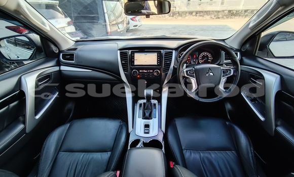 ซื้อ รถมือสอง Mitsubishi Pajero ขาว รถยนต์ ใน %{เมือง} ใน กรุงเทพมหานคร ซื้อ รถมือสอง Mitsubishi Pajero ขาว รถยนต์ ใน %{เมือง} ใน กรุงเทพมหานคร