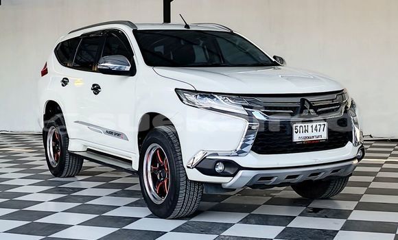 ซื้อ รถมือสอง Mitsubishi Pajero ขาว รถยนต์ ใน %{เมือง} ใน กรุงเทพมหานคร ซื้อ รถมือสอง Mitsubishi Pajero ขาว รถยนต์ ใน %{เมือง} ใน กรุงเทพมหานคร