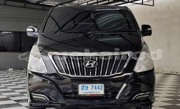 ซื้อ รถมือสอง Hyundai H1 สีดำ รถยนต์ ใน %{เมือง} ใน กรุงเทพมหานคร