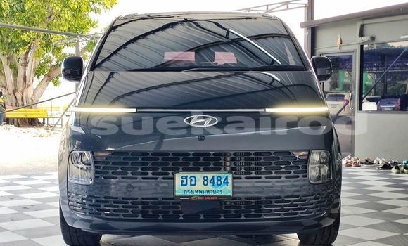 ซื้อ รถมือสอง Hyundai Starex สีดำ รถยนต์ ใน %{เมือง} ใน กรุงเทพมหานคร