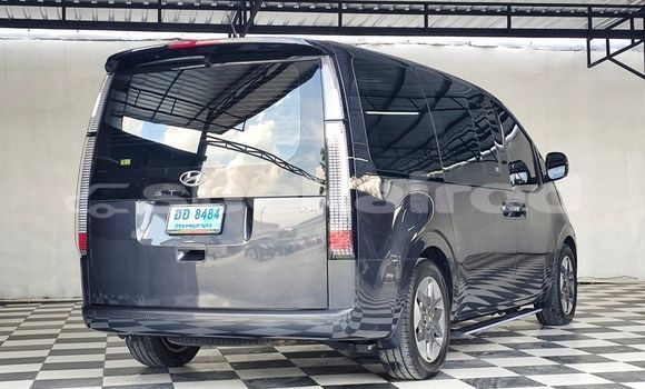 ซื้อ รถมือสอง Hyundai Starex สีดำ รถยนต์ ใน %{เมือง} ใน กรุงเทพมหานคร ซื้อ รถมือสอง Hyundai Starex สีดำ รถยนต์ ใน %{เมือง} ใน กรุงเทพมหานคร