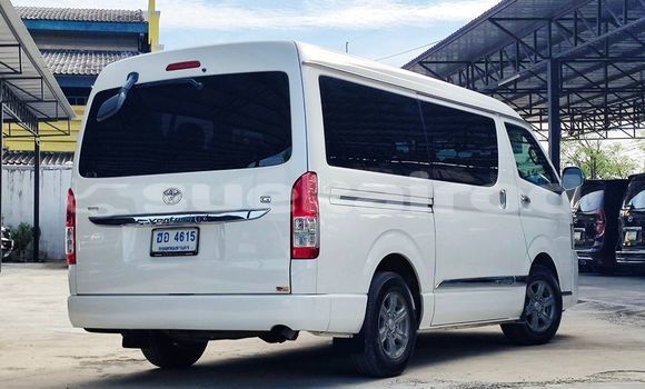 ซื้อ รถมือสอง Toyota Ventury ขาว รถยนต์ ใน %{เมือง} ใน กรุงเทพมหานคร ซื้อ รถมือสอง Toyota Ventury ขาว รถยนต์ ใน %{เมือง} ใน กรุงเทพมหานคร