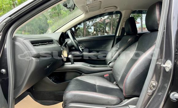 ซื้อ รถมือสอง Honda HR-V สีดำ รถยนต์ ใน %{เมือง} ใน กรุงเทพมหานคร ซื้อ รถมือสอง Honda HR-V สีดำ รถยนต์ ใน %{เมือง} ใน กรุงเทพมหานคร