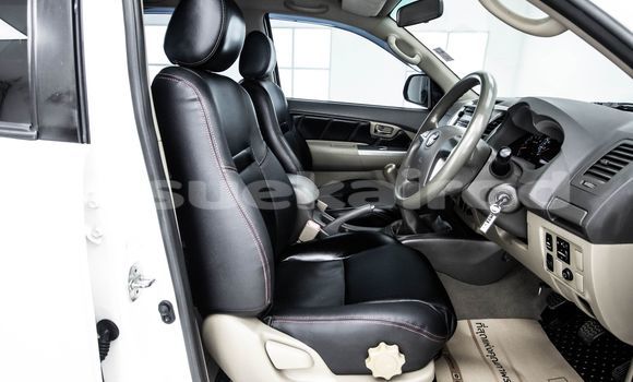 ซื้อ รถมือสอง Toyota Fortuner ขาว รถยนต์ ใน %{เมือง} ใน กรุงเทพมหานคร ซื้อ รถมือสอง Toyota Fortuner ขาว รถยนต์ ใน %{เมือง} ใน กรุงเทพมหานคร