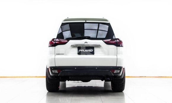 ซื้อ รถมือสอง Mitsubishi Pajero ขาว รถยนต์ ใน %{เมือง} ใน กรุงเทพมหานคร ซื้อ รถมือสอง Mitsubishi Pajero ขาว รถยนต์ ใน %{เมือง} ใน กรุงเทพมหานคร