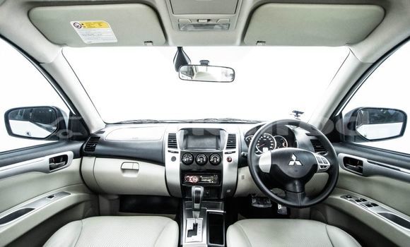 ซื้อ รถมือสอง Mitsubishi Pajero ขาว รถยนต์ ใน %{เมือง} ใน กรุงเทพมหานคร ซื้อ รถมือสอง Mitsubishi Pajero ขาว รถยนต์ ใน %{เมือง} ใน กรุงเทพมหานคร