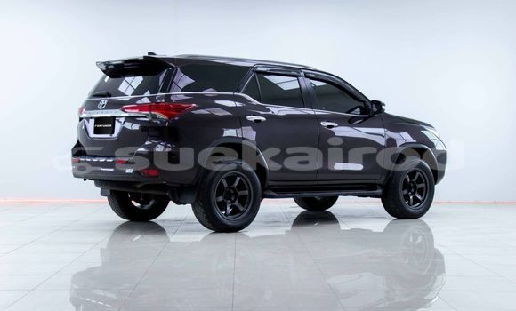 ซื้อ รถมือสอง Toyota Fortuner สีน้ำตาล รถยนต์ ใน %{เมือง} ใน กรุงเทพมหานคร ซื้อ รถมือสอง Toyota Fortuner สีน้ำตาล รถยนต์ ใน %{เมือง} ใน กรุงเทพมหานคร