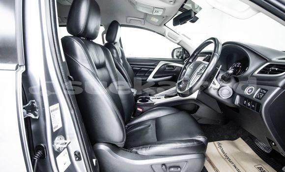 Buy Used Mitsubishi Pajero Other Car in Bangkok in Bangkok Buy Used Mitsubishi Pajero Other Car in Bangkok in Bangkok