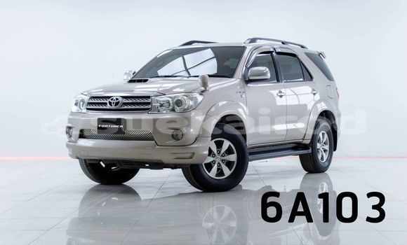 Buy Used Toyota Fortuner Brown Car in Bangkok in Bangkok Buy Used Toyota Fortuner Brown Car in Bangkok in Bangkok