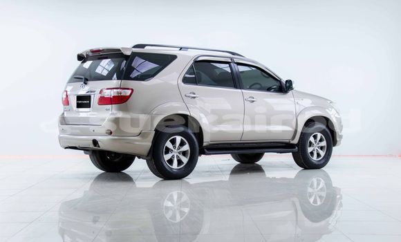 Buy Used Toyota Fortuner Brown Car in Bangkok in Bangkok Buy Used Toyota Fortuner Brown Car in Bangkok in Bangkok