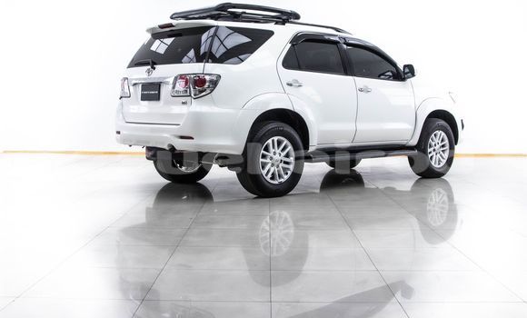 ซื้อ รถมือสอง Toyota Fortuner ขาว รถยนต์ ใน %{เมือง} ใน กรุงเทพมหานคร ซื้อ รถมือสอง Toyota Fortuner ขาว รถยนต์ ใน %{เมือง} ใน กรุงเทพมหานคร