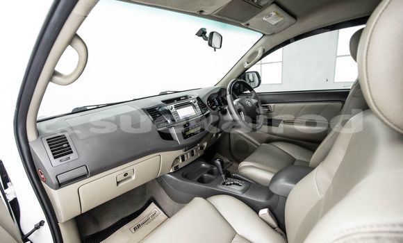 ซื้อ รถมือสอง Toyota Fortuner ขาว รถยนต์ ใน %{เมือง} ใน กรุงเทพมหานคร ซื้อ รถมือสอง Toyota Fortuner ขาว รถยนต์ ใน %{เมือง} ใน กรุงเทพมหานคร