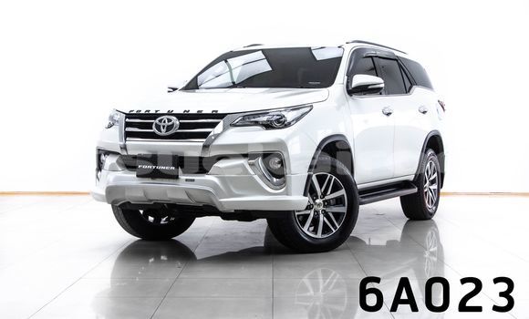 Buy Used Toyota Fortuner White Car in Bangkok in Bangkok Buy Used Toyota Fortuner White Car in Bangkok in Bangkok