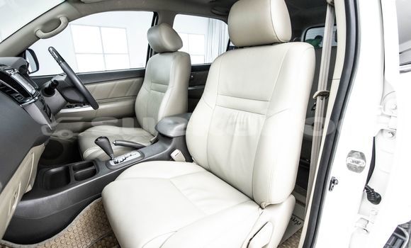 ซื้อ รถมือสอง Toyota Fortuner ขาว รถยนต์ ใน %{เมือง} ใน กรุงเทพมหานคร ซื้อ รถมือสอง Toyota Fortuner ขาว รถยนต์ ใน %{เมือง} ใน กรุงเทพมหานคร