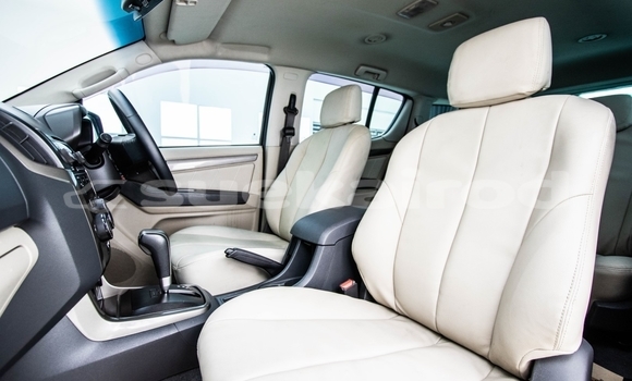 Buy Used Chevrolet TrailBlazer Red Car in Bangkok in Bangkok Buy Used Chevrolet TrailBlazer Red Car in Bangkok in Bangkok