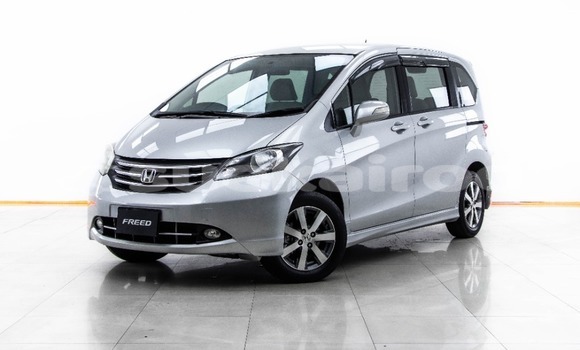 Buy Used Honda Freed Silver Car in Bangkok in Bangkok Buy Used Honda Freed Silver Car in Bangkok in Bangkok