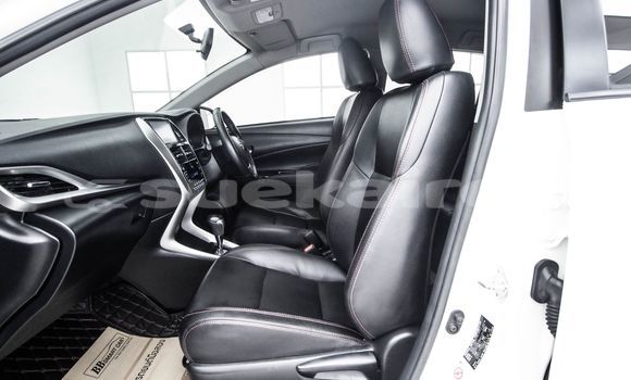 ซื้อ รถมือสอง Toyota Yaris ขาว รถยนต์ ใน %{เมือง} ใน กรุงเทพมหานคร ซื้อ รถมือสอง Toyota Yaris ขาว รถยนต์ ใน %{เมือง} ใน กรุงเทพมหานคร