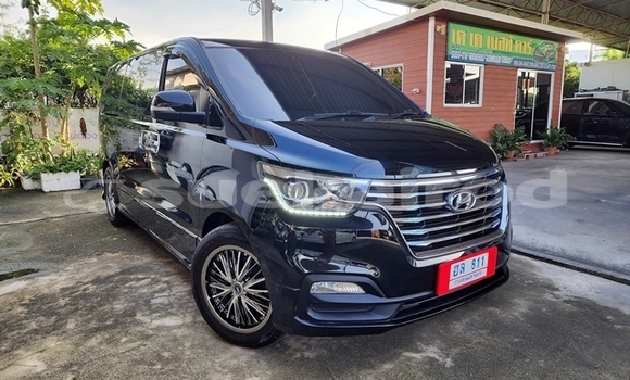 ซื้อ รถมือสอง Hyundai H1 สีดำ รถยนต์ ใน %{เมือง} ใน กรุงเทพมหานคร