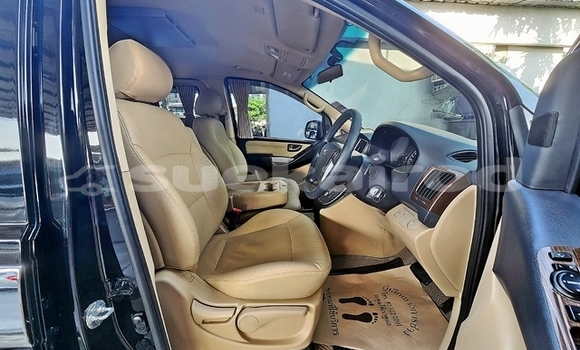 ซื้อ รถมือสอง Hyundai H1 สีดำ รถยนต์ ใน %{เมือง} ใน กรุงเทพมหานคร ซื้อ รถมือสอง Hyundai H1 สีดำ รถยนต์ ใน %{เมือง} ใน กรุงเทพมหานคร