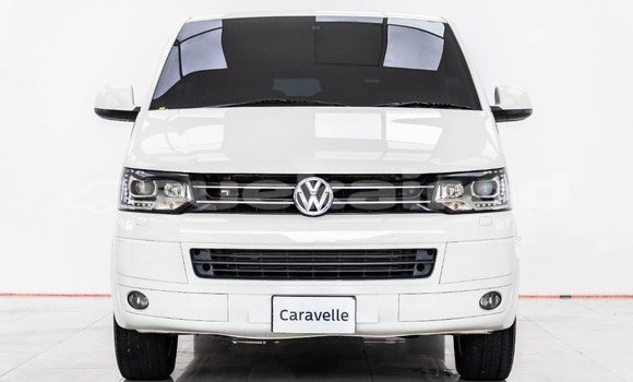 ซื้อ รถมือสอง Volkswagen Caravelle ขาว รถยนต์ ใน %{เมือง} ใน กรุงเทพมหานคร
