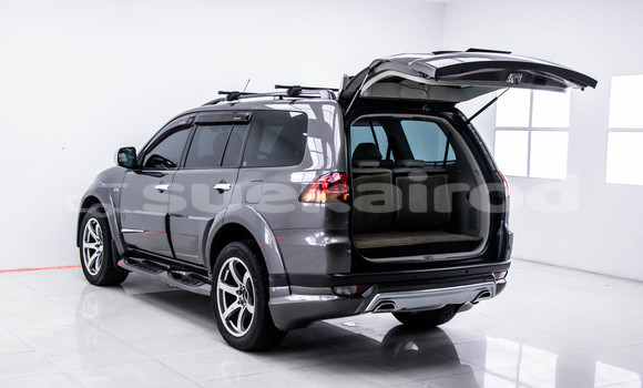 Buy Used Mitsubishi Pajero Sport Brown Car in Bangkok in Bangkok Buy Used Mitsubishi Pajero Sport Brown Car in Bangkok in Bangkok