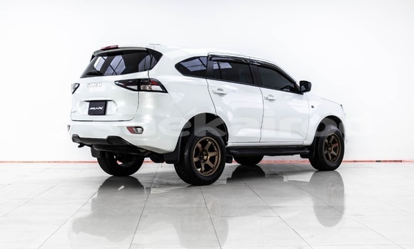 ซื้อ รถมือสอง Isuzu MU-X ขาว รถยนต์ ใน %{เมือง} ใน กรุงเทพมหานคร ซื้อ รถมือสอง Isuzu MU-X ขาว รถยนต์ ใน %{เมือง} ใน กรุงเทพมหานคร