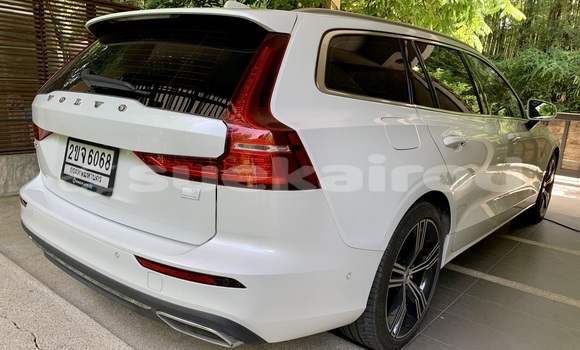 Buy Used Volvo V60 White Car in Chiang Mai in Chiang Mai Buy Used Volvo V60 White Car in Chiang Mai in Chiang Mai
